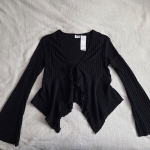 NWT Urban Outfitters Md Black Long Bell Sleeve Tie Front Flutter Babydoll Top